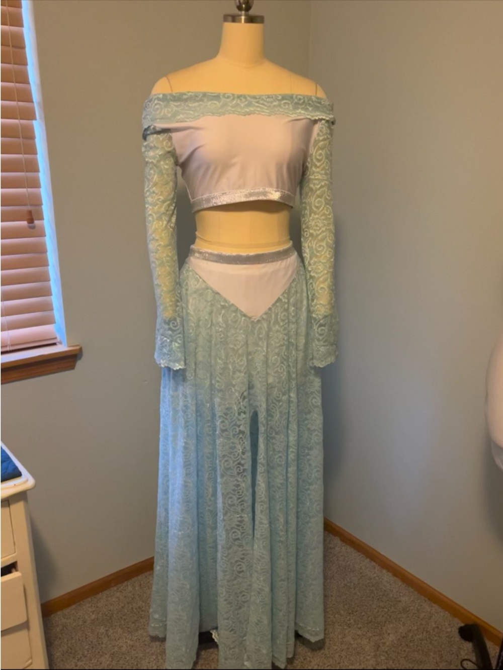 Off-Shoulder Light Blue Lace Maxi Skirt Set